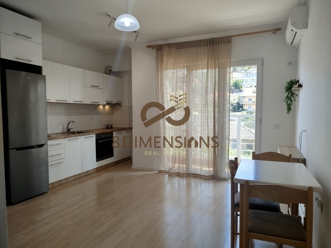 Shitet apartament 1+1 ne Kombinat - prane Credins Banke D8241A-155
