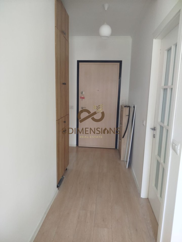 Shitet apartament 1+1 ne Kombinat - prane Credins Banke D8241A-155
