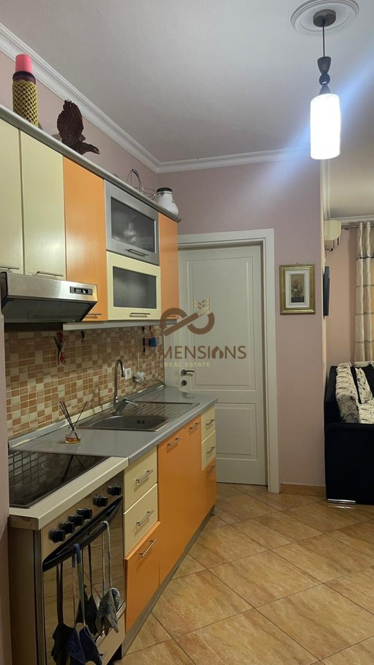 Jepet apartament me qera 2+1 tek rrethi i Astirit D8242A-156