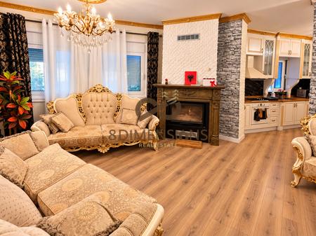Duplex 140 m² në Fresk | Mobilim klasik, oxhak & pamje panoramike mbi Tiranen