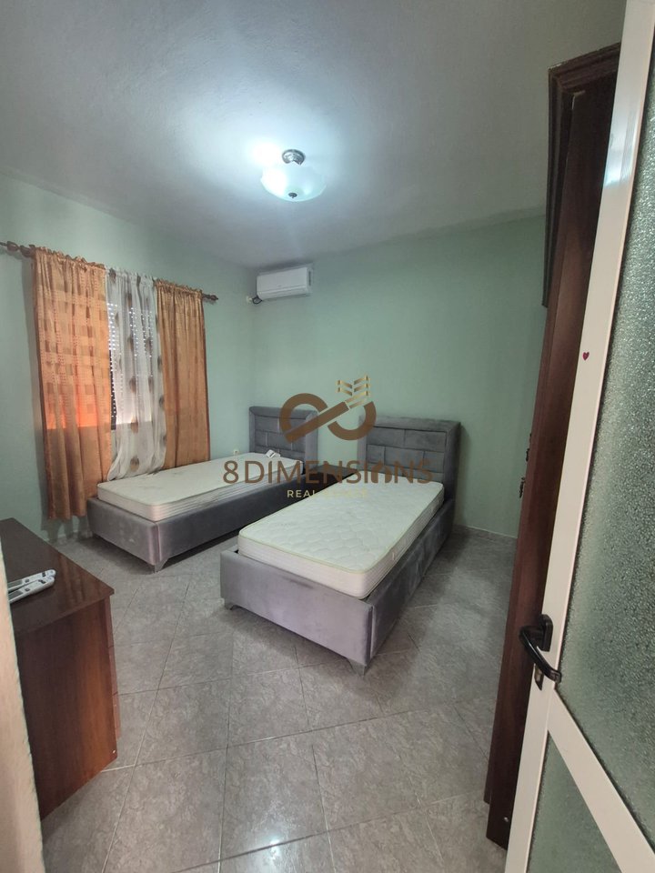 Jepet me qera apartament 2+1 prane Prokurorise D8242A-300