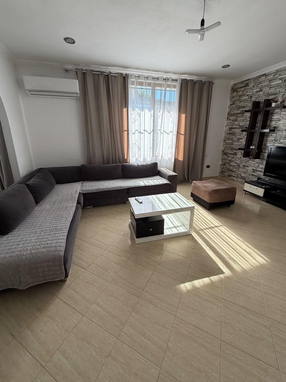 Apartament 2+1 me qera ne Vasil Shanto (ID D8242Z-35)