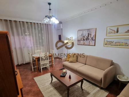 Jepet me qera Apartament 2+1 ne Rrugen Qamil Guranjaku prane Liceut(D8242A-319)
