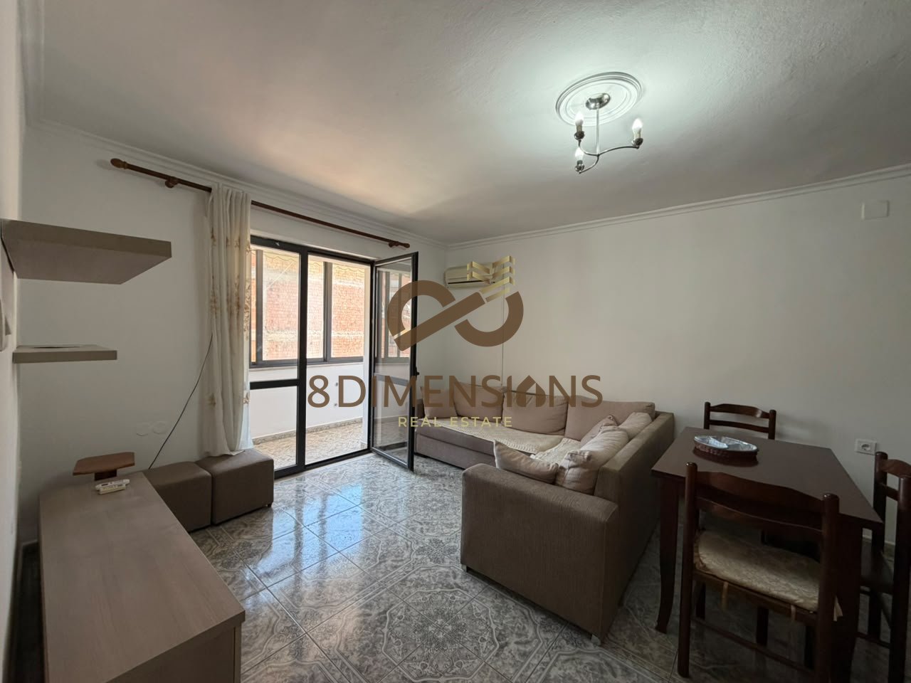 Shitet Apartment 1+1 ne Rrugen Ferit Xhajko, prane Stacionit te Trenit (brenda Uneza)  ne Tirane (ID D8141A-149)
