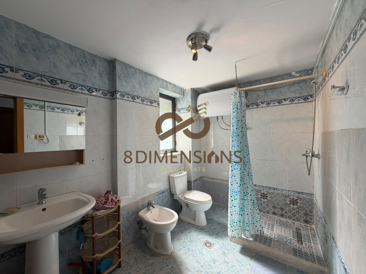 Shitet Apartment 1+1 ne Rrugen Ferit Xhajko, prane Stacionit te Trenit (brenda Uneza)  ne Tirane (ID D8141A-149)
