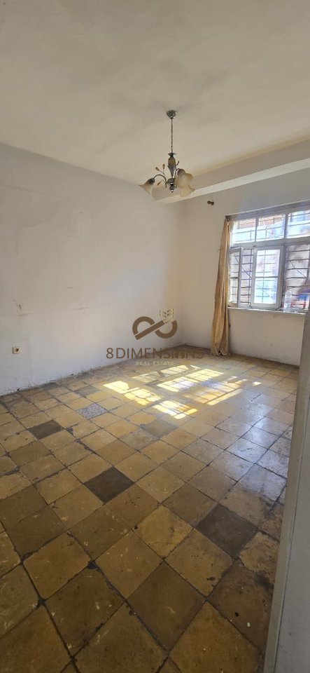 Shitet Apartment 2+1+(depo) ne Rrugen Ferit Xhajko, prane Stacionit te Trenit (brenda Unazes) , ne Tirane (ID D8142A-167 )