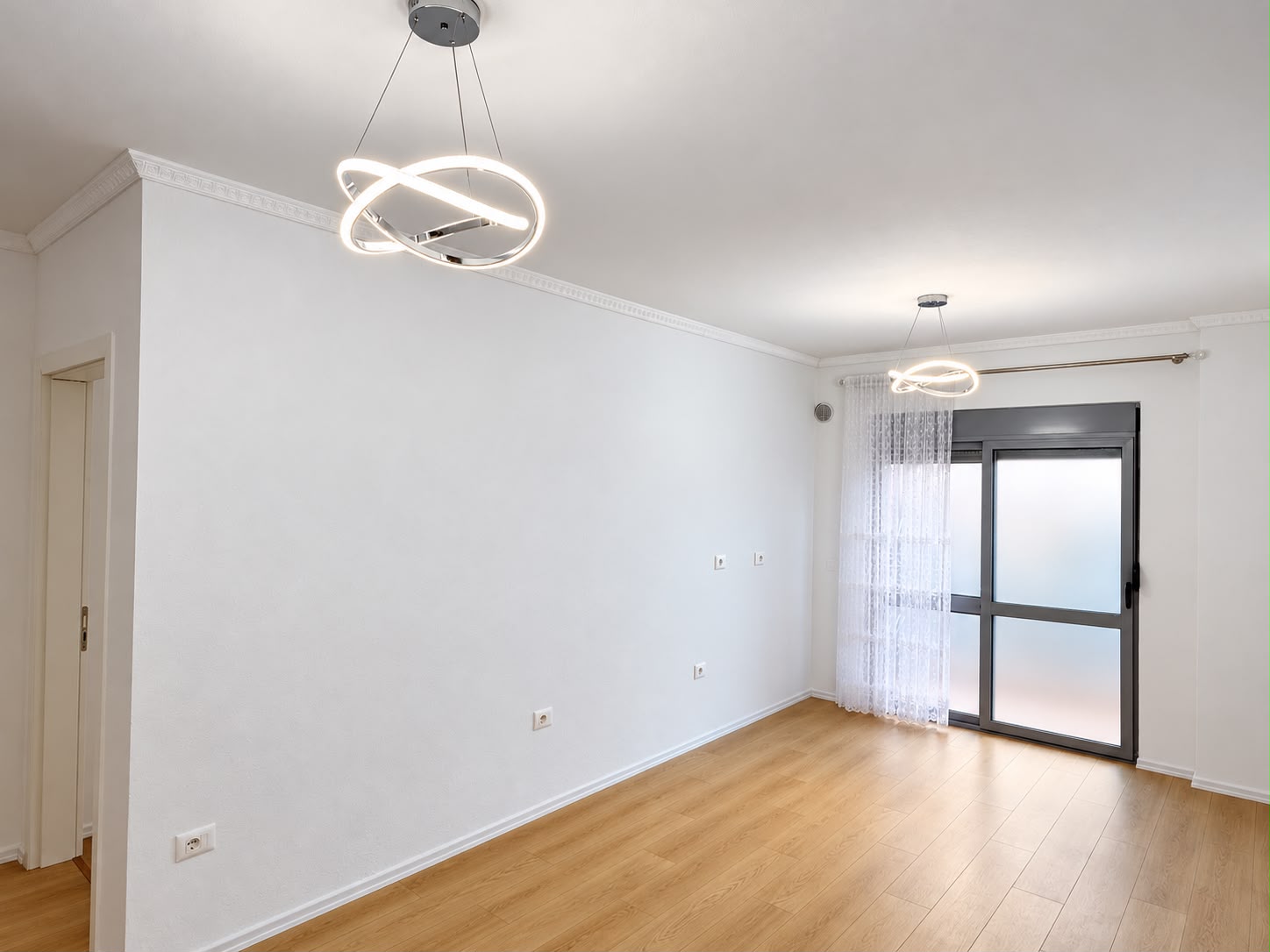Apartament 2+1 me 2 Tualete dhe Ballkon ne Shitje ne Fresk - Tirane | ID: D8142A-126