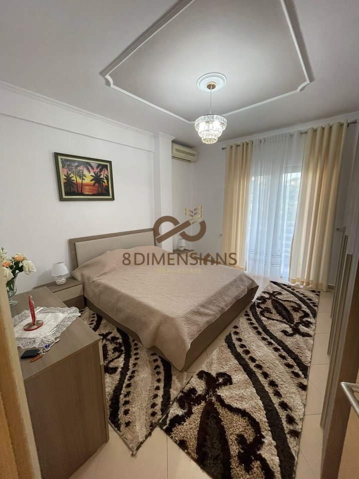 Apartament 1+1 tek Liqeni Thate ,prane Restorant Kapiten Mir Zoti D8241A-316