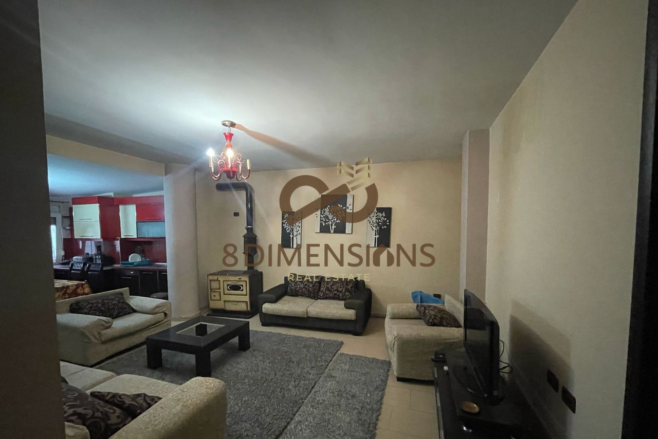 Apartament 3+1 +2 +Ballkon me qera tek Ish Tregu Elektrik, Prane Bar Britanikut - Tirane | ID: D8243A-32