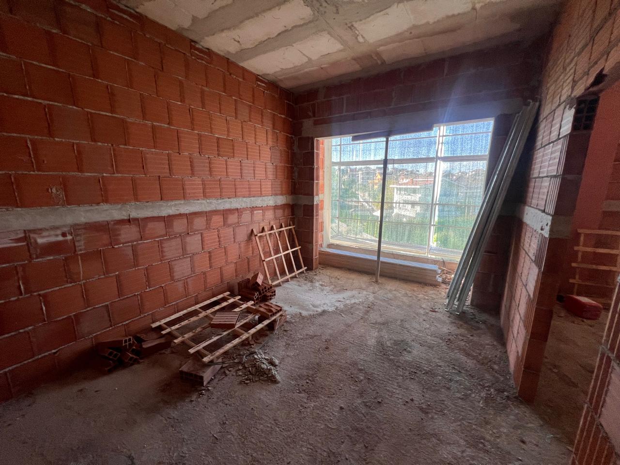 Shitet apartament me 1+1 ,ne nje prej Reziddencave me Elitare ne Paskuqan (ID D8141A-156)