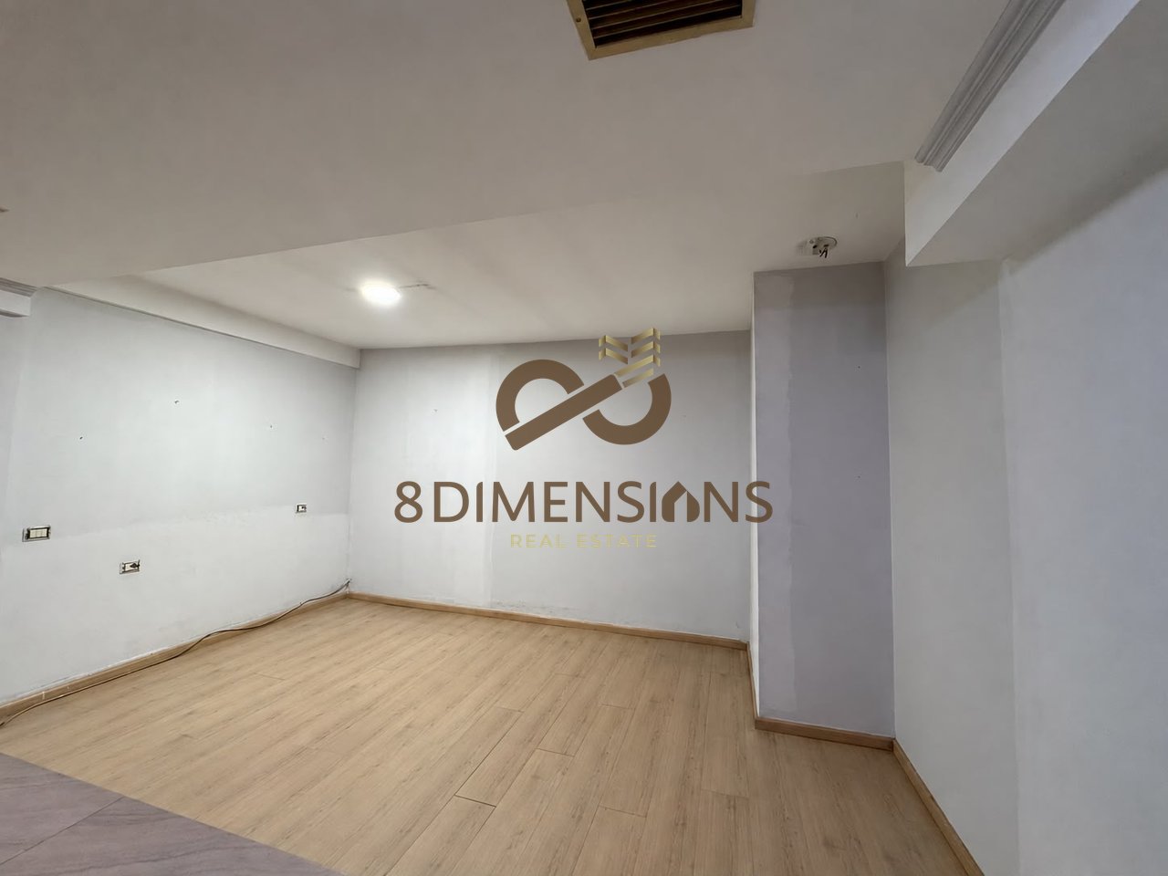 Business/OFFICE space for rent in the Former Exhibition area – Ideal for an Aesthetic Clinic | ID: D828A-61