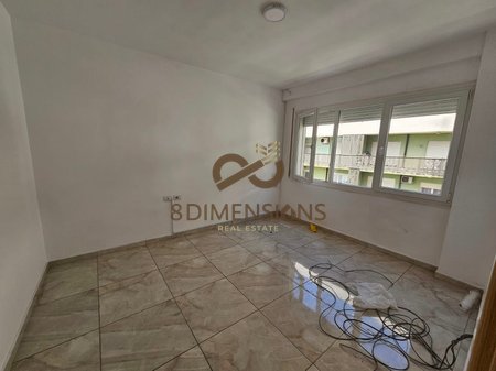 Apartament 1+1 me qera per ZYRE ose Banim - prane Ring Center (D8241A-284)
