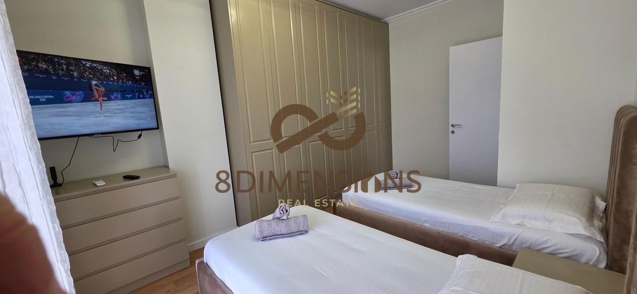 Jepet me qera Apartament 2+1 tek Pazari i Ri prane Sheshit Avni Rustemi  D8242A-275