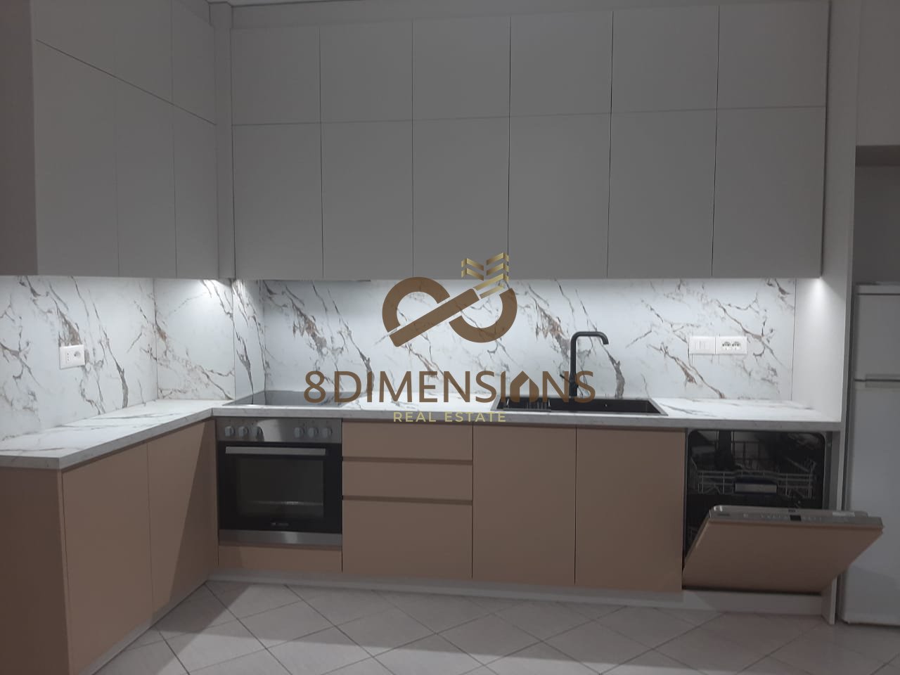 Apartament 2+1 me qera Astir ,prane bar Artistit