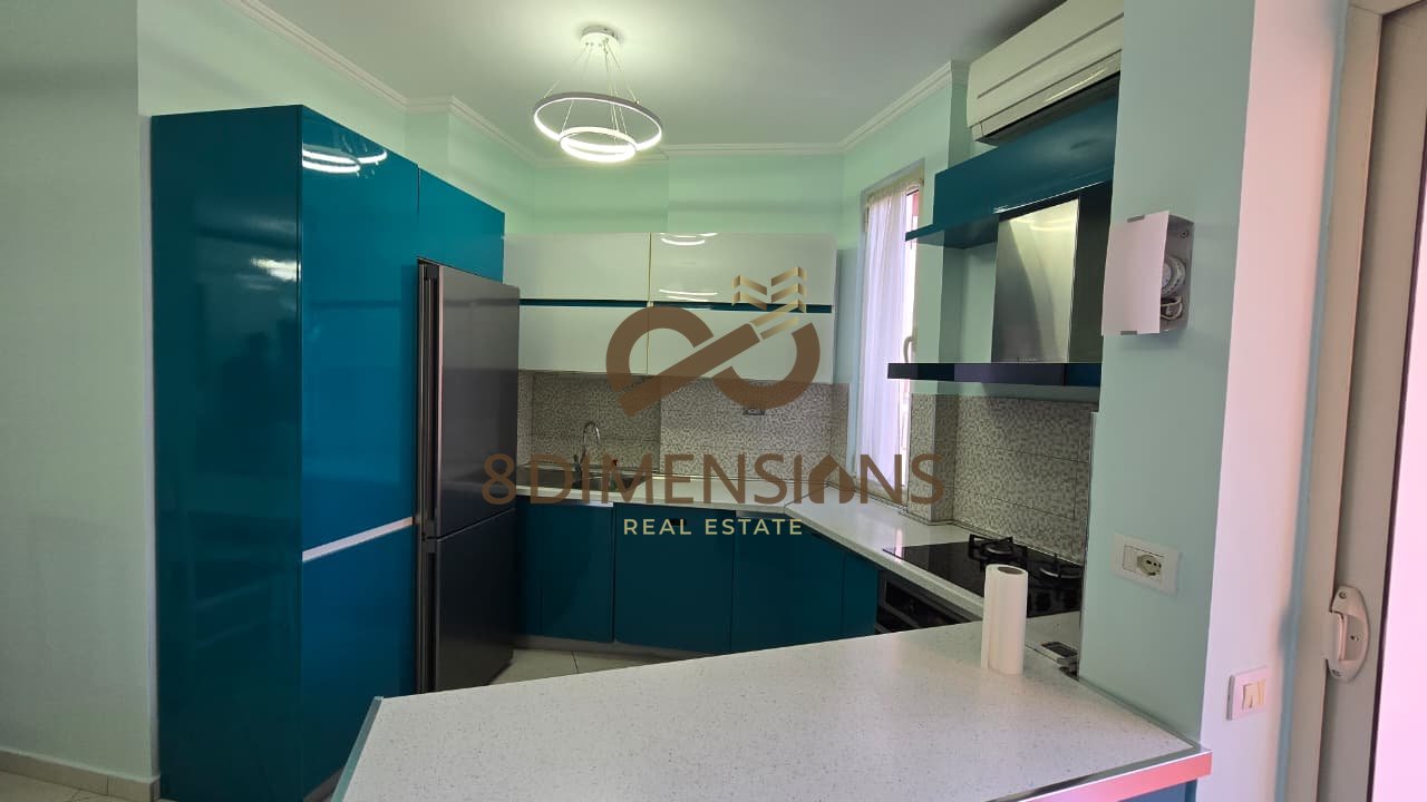 Jepet me qera Apartament 2+1+2 Rruga Petro Nini, prane ish tregut elektrik D8242A-278