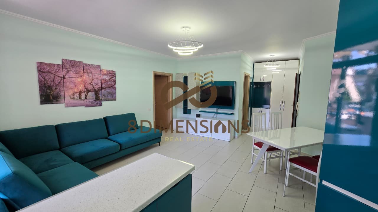 Jepet me qera Apartament 2+1+2 Rruga Petro Nini, prane ish tregut elektrik D8242A-278
