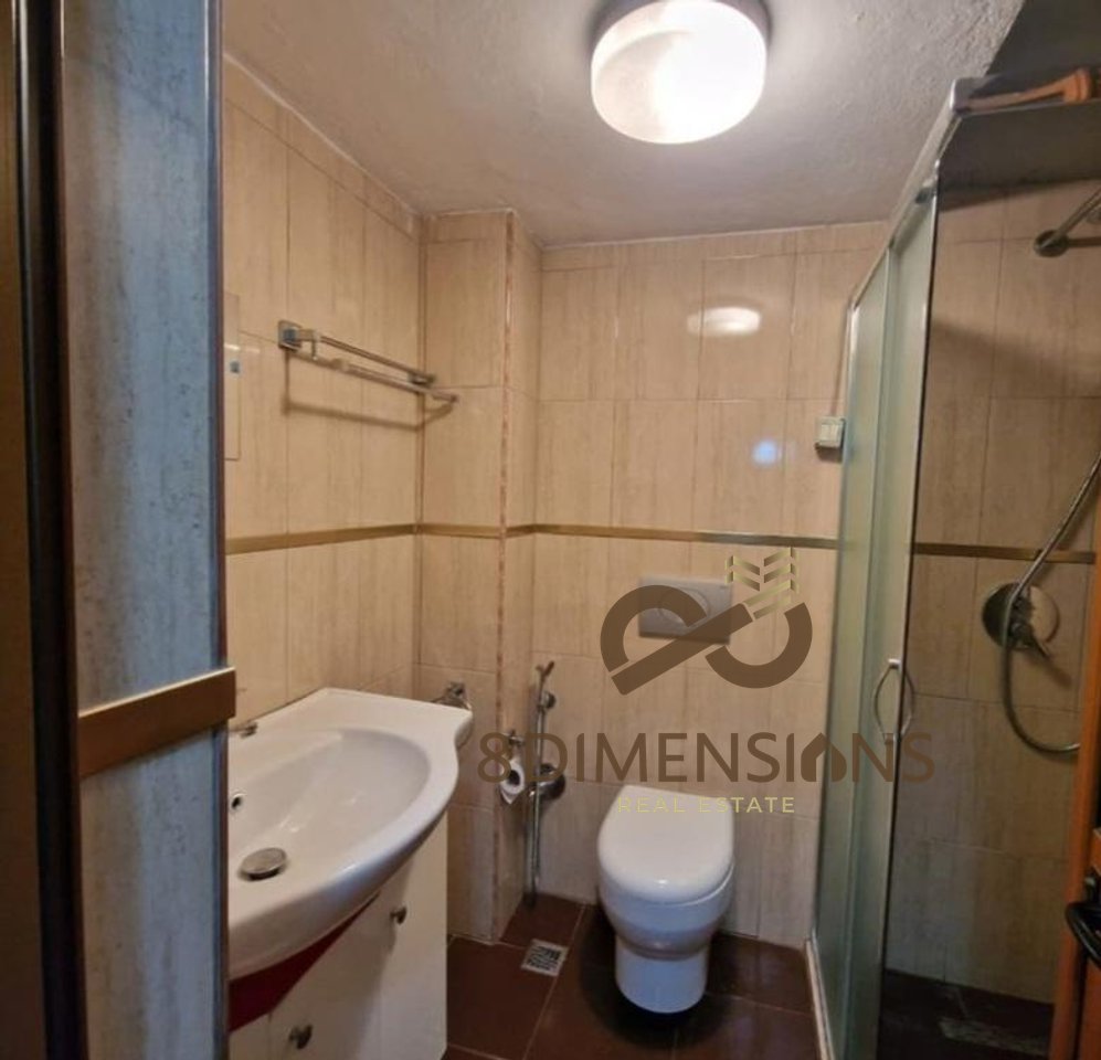 JEPET APARTAMENT 2+1+2 ME QERA PRANE SHALLVAREVE