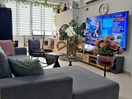 Shitet apartament 2+1 me HIPOTEK ne Fresk - prane shkolles 17 Shkurti D8142A-159