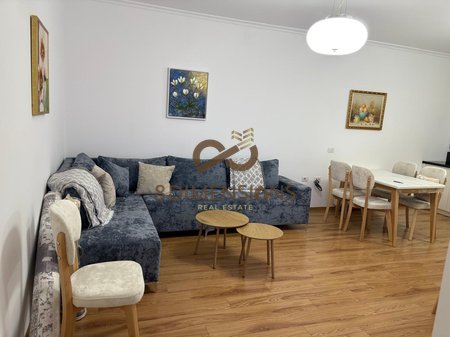 Apartament 2+1 me qera tek Pazari Ri D8242A-289
