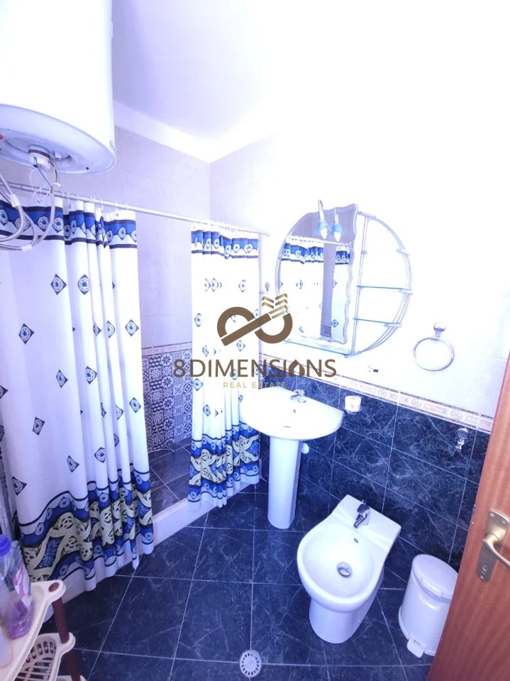 Affittasi appartamento 2+1+2 in Viale Gjergj Fishta 700 EUR (D8242A-287)
