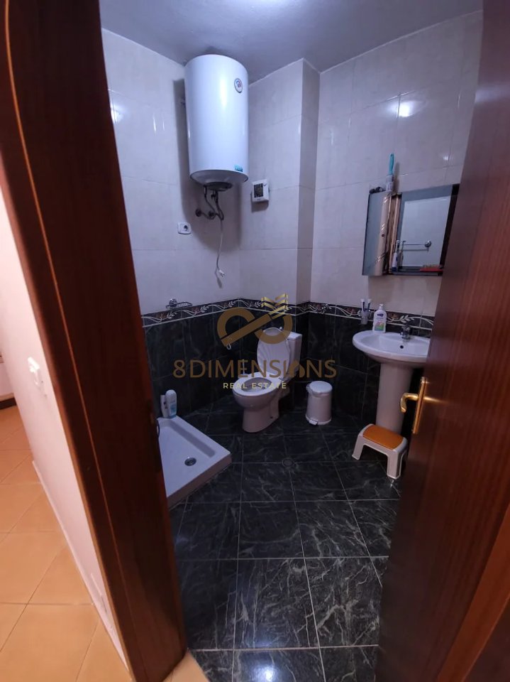 Affittasi appartamento 2+1+2 in Viale Gjergj Fishta 700 EUR (D8242A-287)
