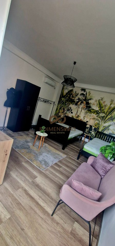 Duplex me qera tek rr.Barrikadave - Ish Stacioni Trenit D8241A-296