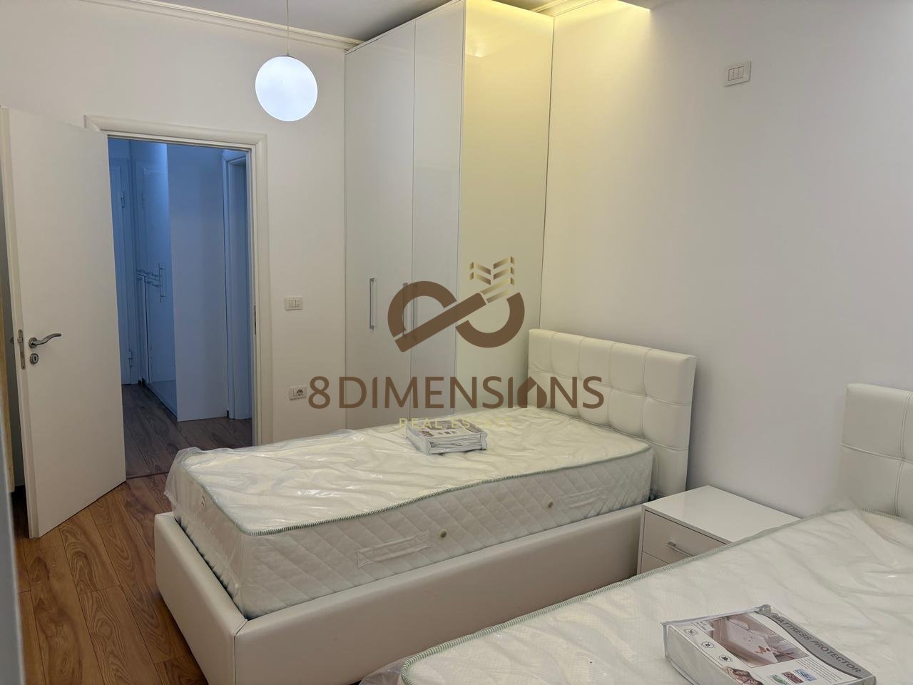 Apartament 2+1 me qera tek Pazari Ri D8242A-289