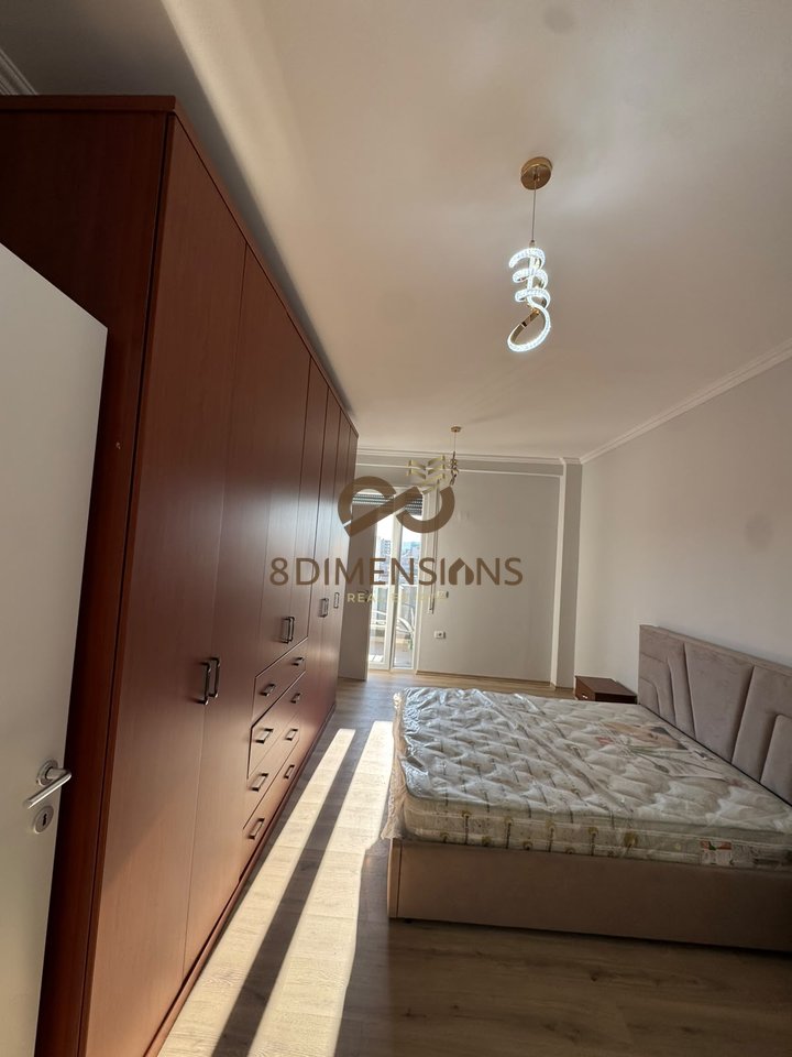 Jepet me qera Apartament 1+1 Te 5 Maj prane Concord Center, ne Tirane (ID D8241A-299 )