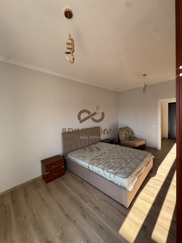 Jepet me qera Apartament 1+1 Te 5 Maj prane Concord Center, ne Tirane (ID D8241A-299 )