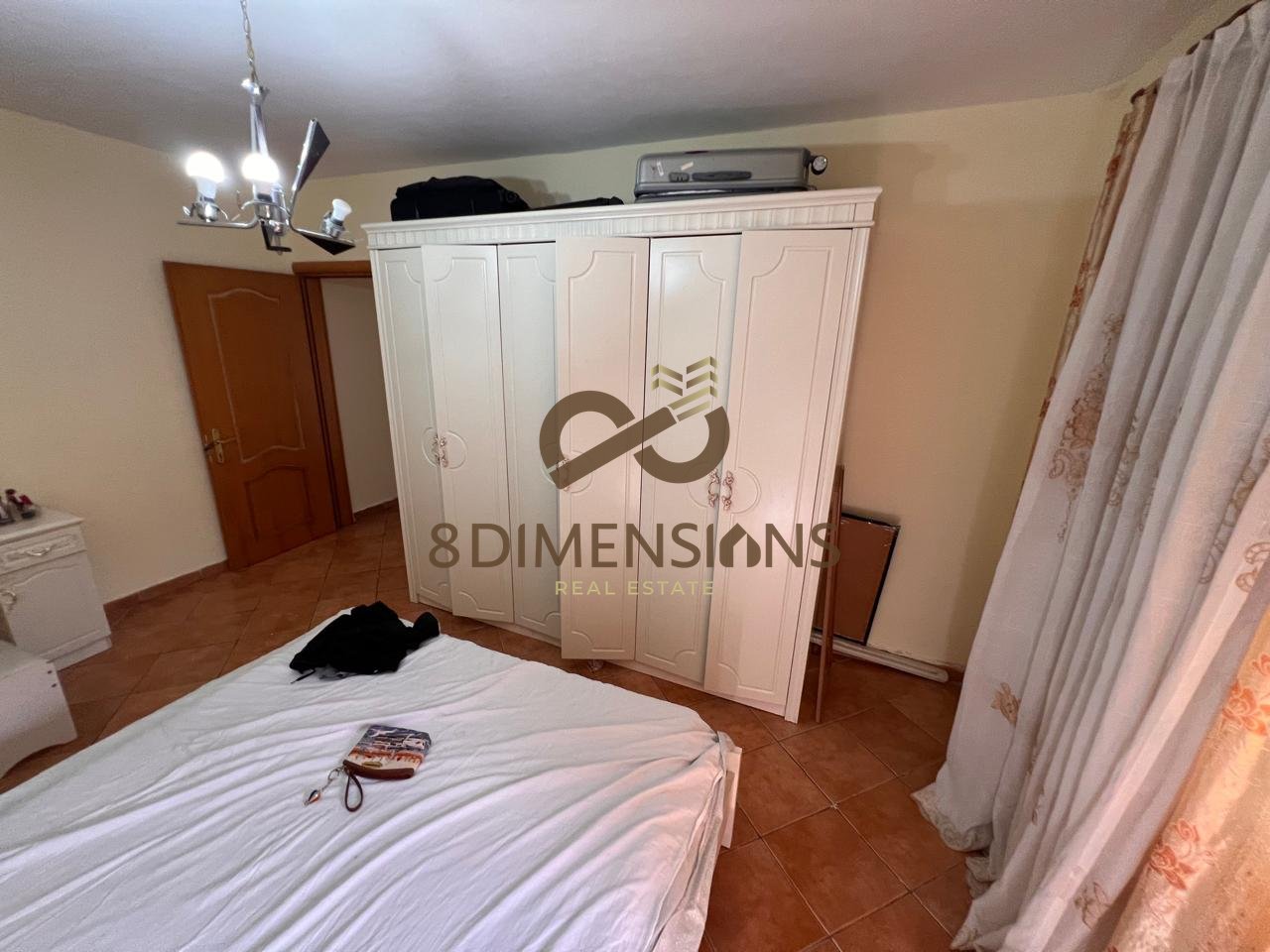 Shitet Apartament 1+1 ne Laprake prane Kompleksit Aura 115,000 EUR  (D8141Z-36)