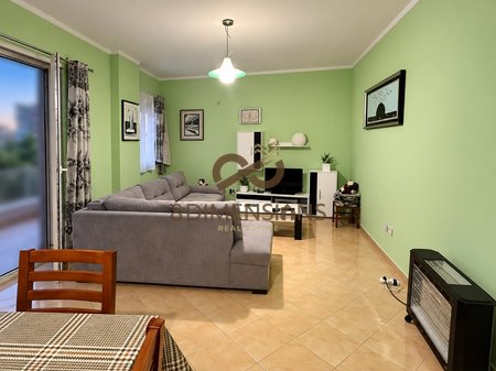 SAPO U UL!! Apartament 2+1 pothuajse I RI per shitje mbrapa restorant Freskut D8142A-78