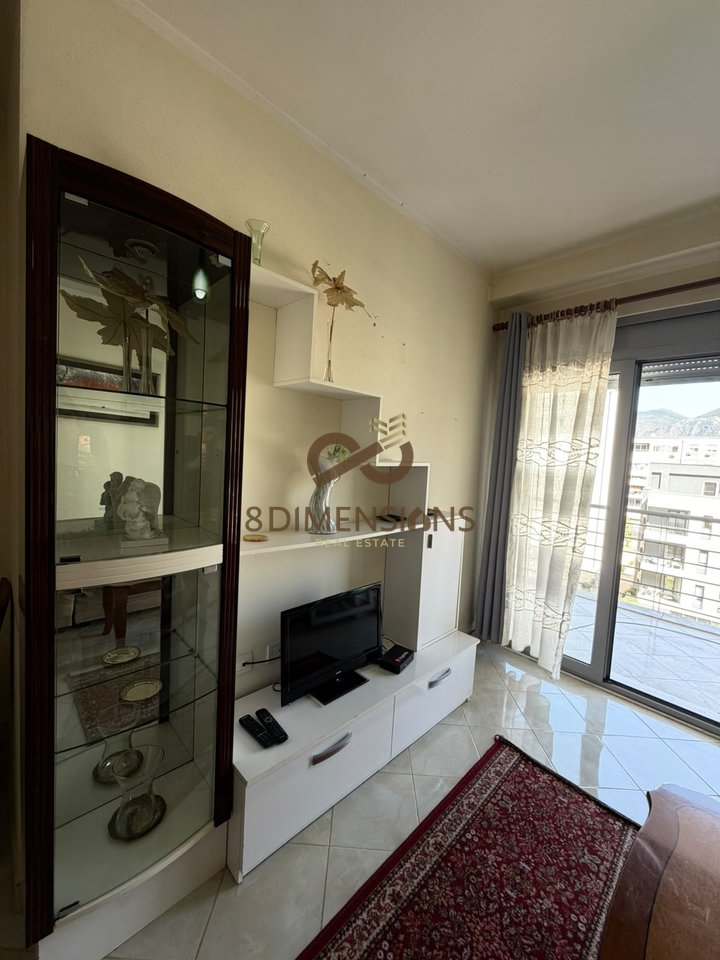 SHITET APARTAMENT 1+1 NE KINOSTUDIO PRANE MINISTRISE SE KULTURES D8141A-144
