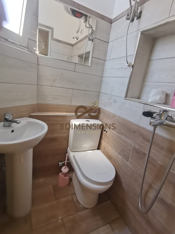 Apartament 1+1 me qera tek 5 Maj - Medrese D8241Z-76