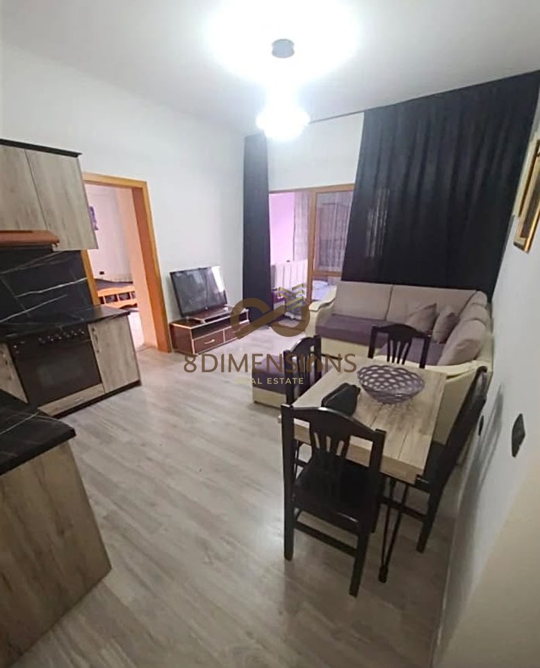 OKAZION Shitet apartament 2+1 ne Misto Mame prane Bar Ciao (D8142A-161)
