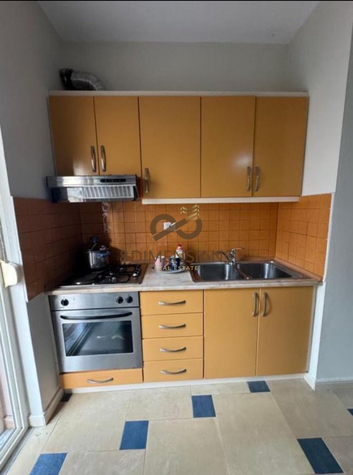 Super mundesi investimi!! Shitet apartament 1+1 ne Durres (ID D8141Z-37 )