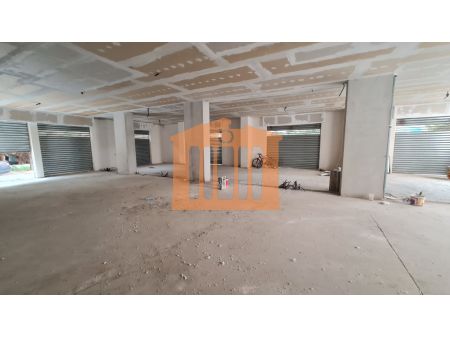 AMBIENT BIZNESI NE PLAZH PER SHITJE !