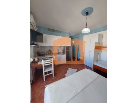 GARSONIERE PER QIRA NE PLAZH !