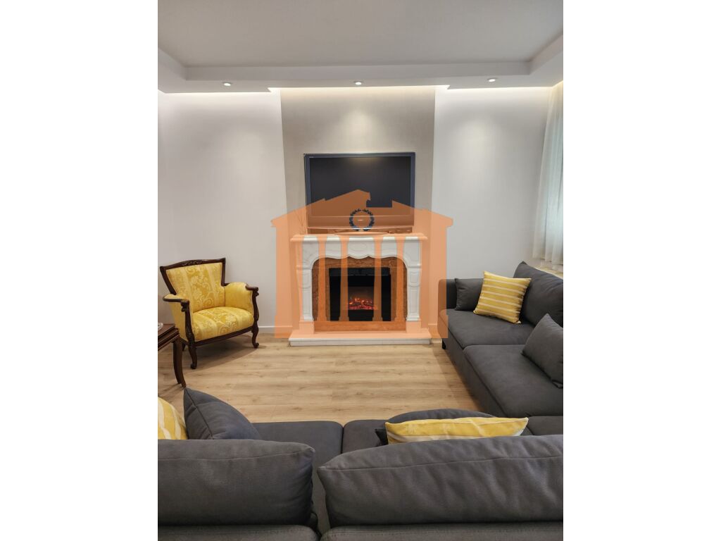 SUPER DUPLEX WITH VERANDA NEAR VILLA SE ZOGUT FOR RENT!