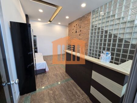 MINI HOTEL NE PLAZH PER QIRA !