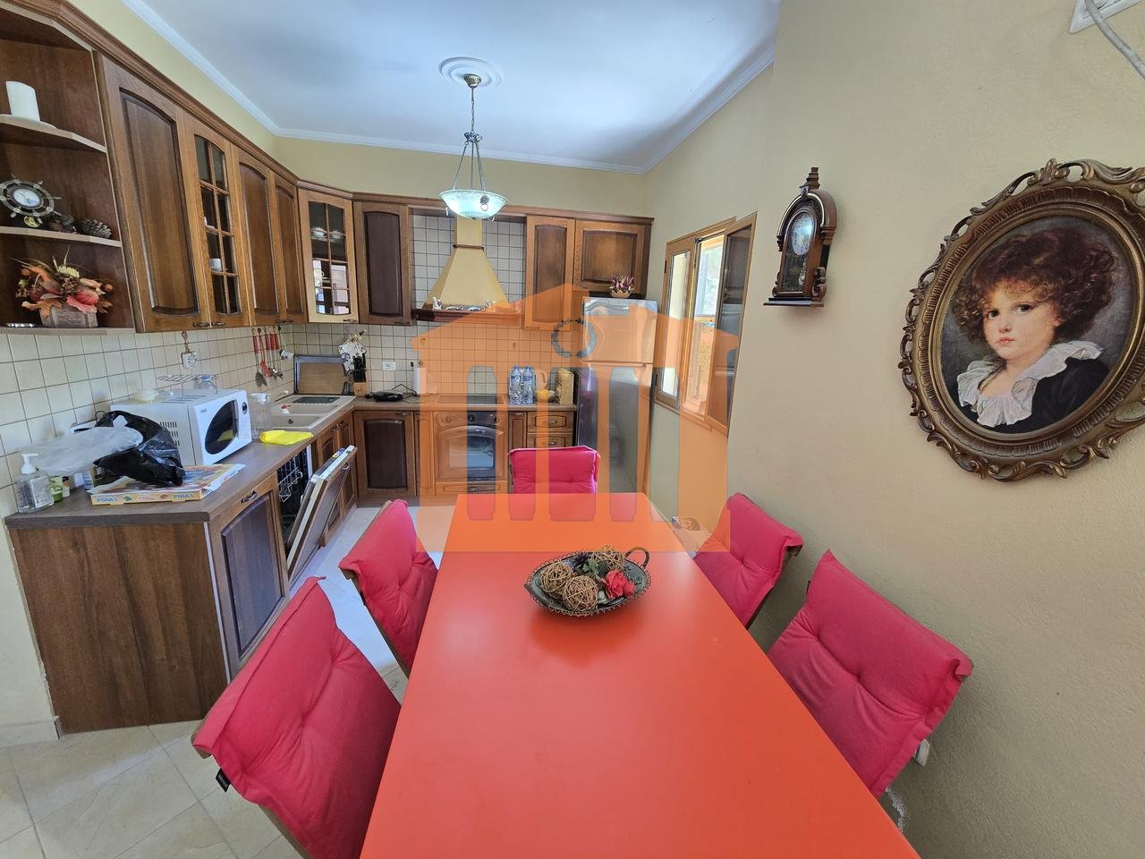 VILE  TRE KATESHE NE KOMPLEKSIN  "DIELL" NE  QERRET, ME QIRA!