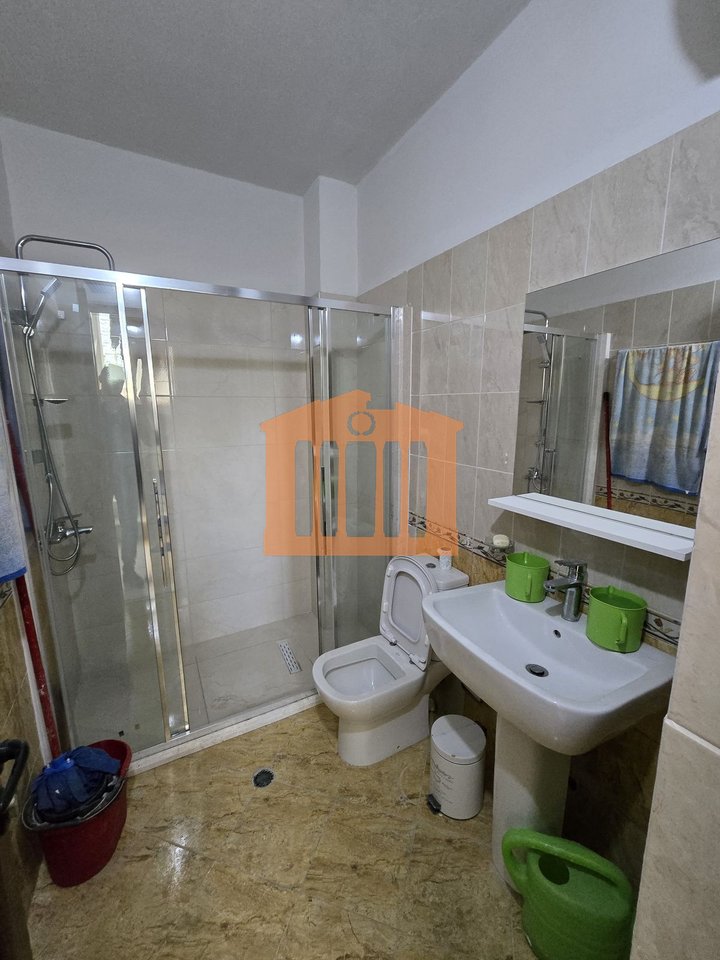 VILE  TRE KATESHE NE KOMPLEKSIN  "DIELL" NE  QERRET, ME QIRA!