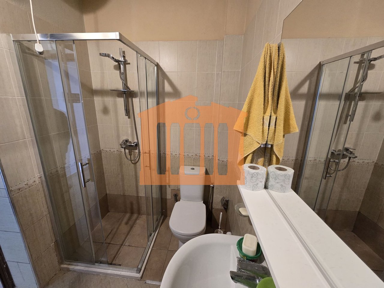 VILE  TRE KATESHE NE KOMPLEKSIN  "DIELL" NE  QERRET, ME QIRA!