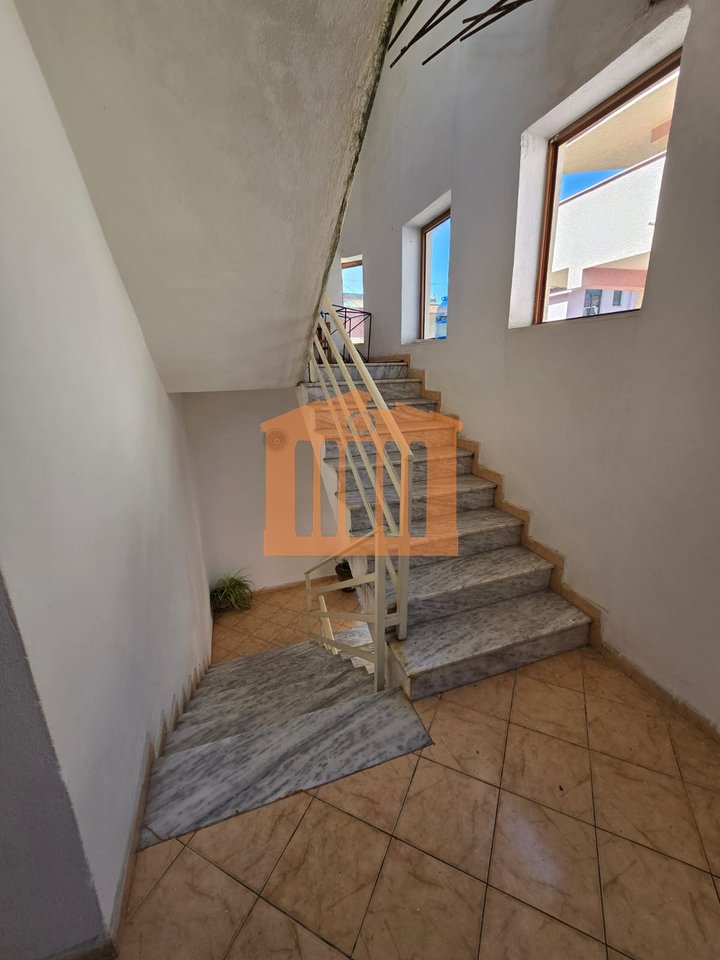 3-STOREY BUILDING ON DURRES BEACH, FOR SALE!