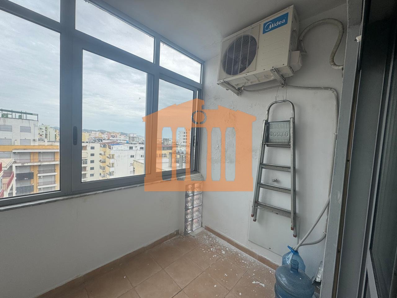APPARTAMENTO 2+1 SULLA SPIAGGIA DI DURRES, IN VENDITA!