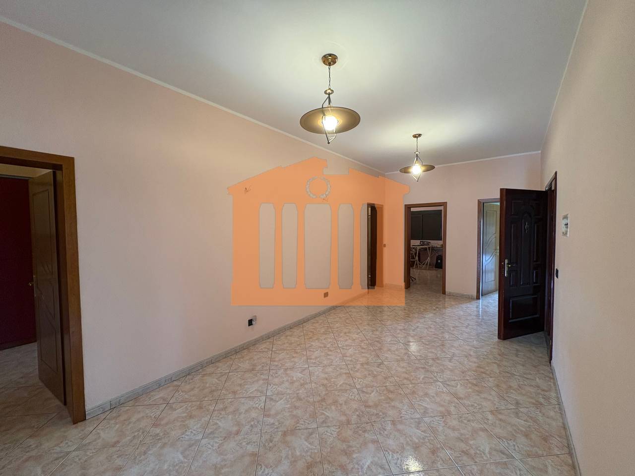 3+1 APARTMENT IN DURRES HOSPITAL, FOR RENT!
