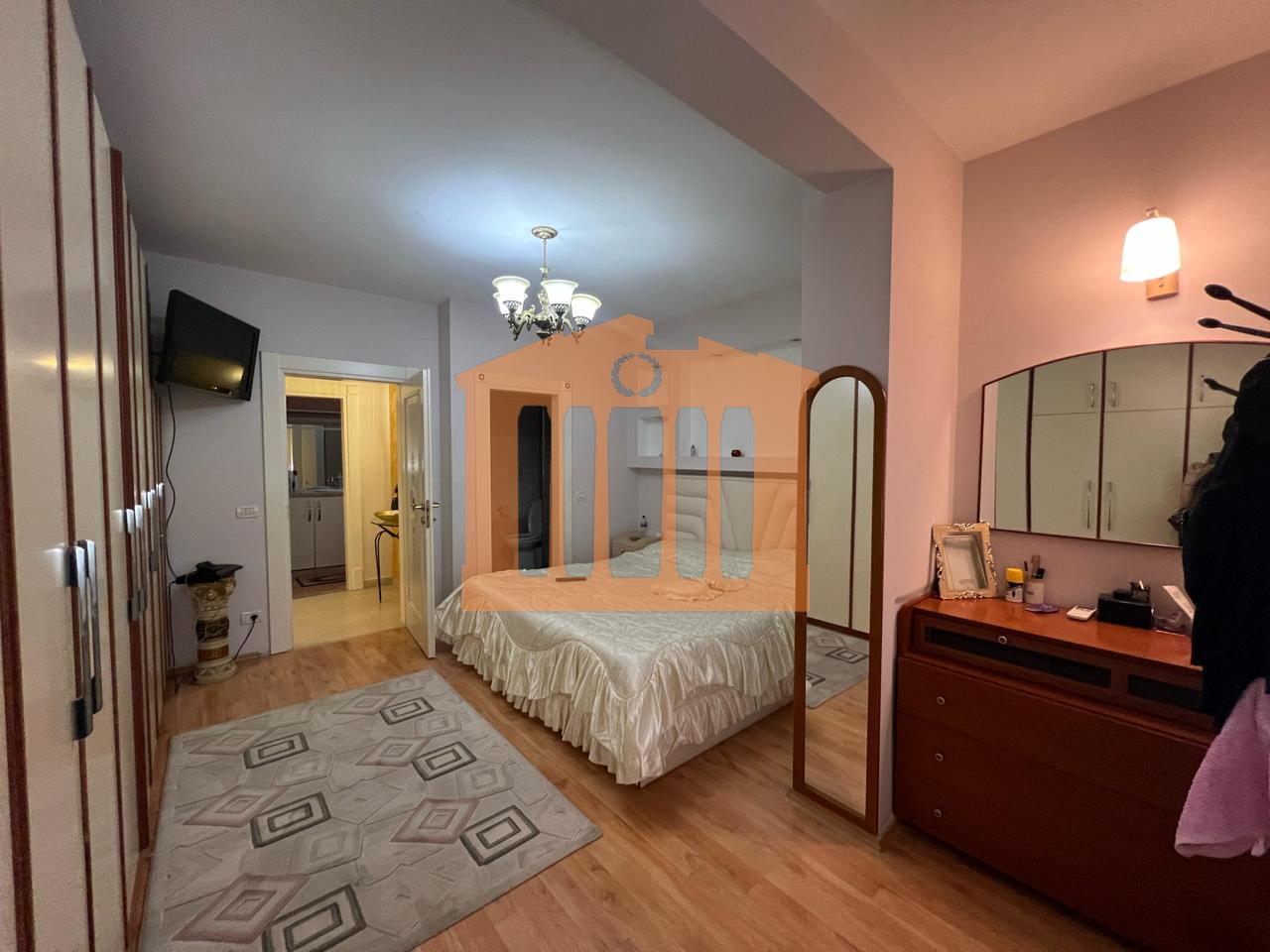 APPARTAMENTO 3+1+2 VICINO AL PORTO, IN AFFITTO!