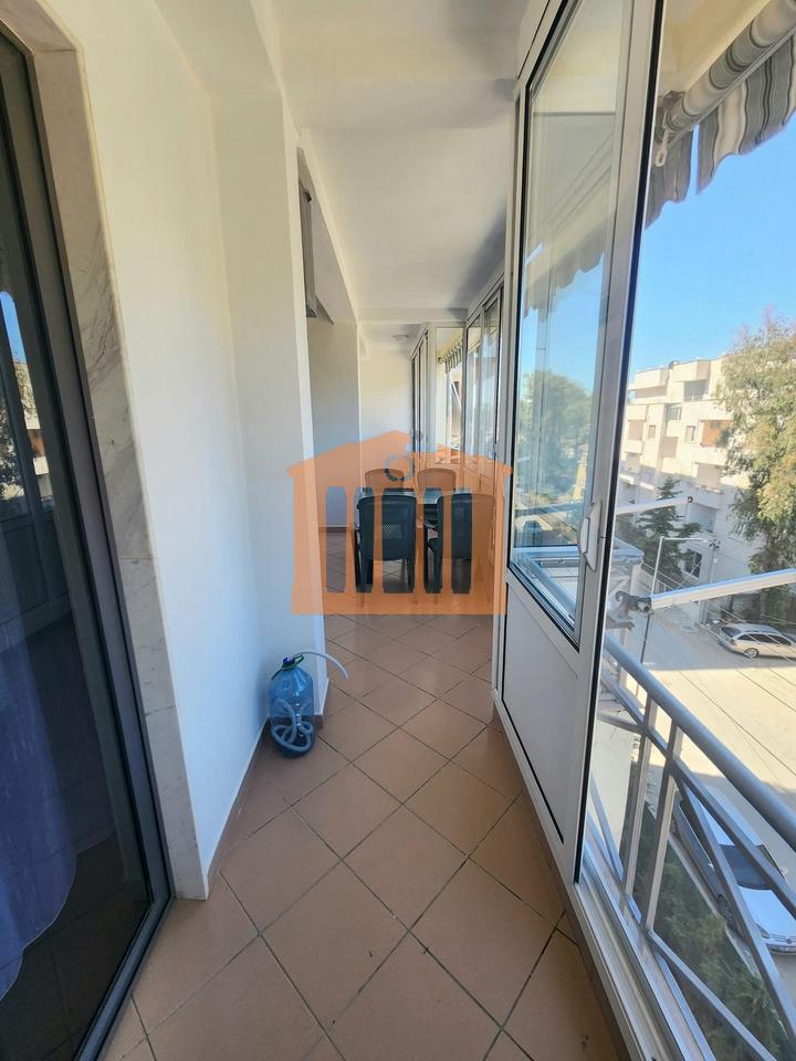 APPARTAMENTO 2+1+GARAGE A GOLEM, IN VENDITA!