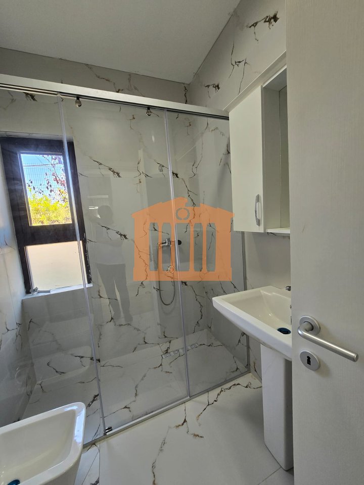 SUPER APARTMENT 2+1+2 PARKINGS, WITH ELEVATOR IN FARKE FOR RENT!