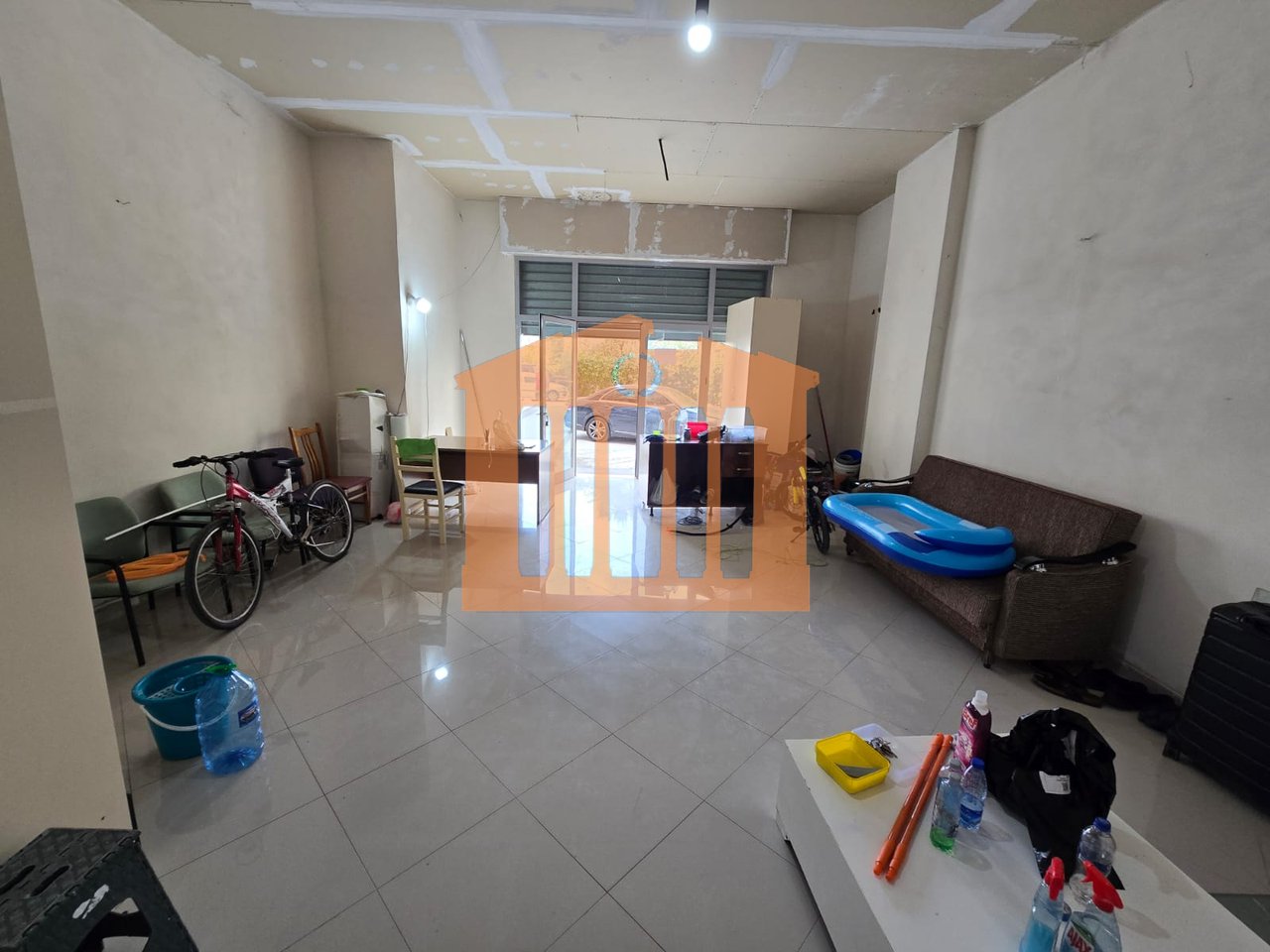 AMBIENT BIZNESI NE PLAZH PER SHITJE !