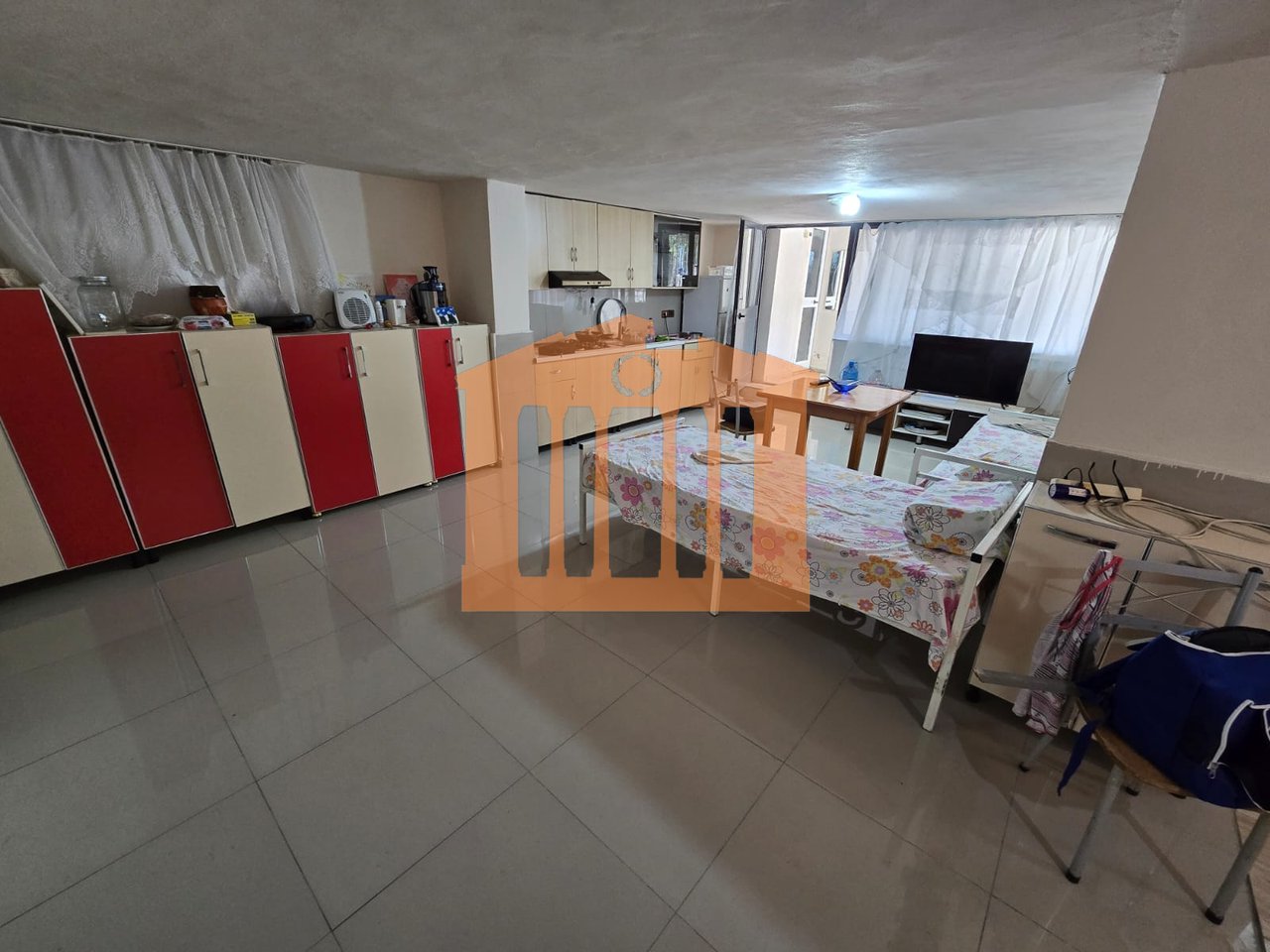 GARAGE E RITORNO ALL'APPARTAMENTO SULLA SPIAGGIA IN VENDITA!